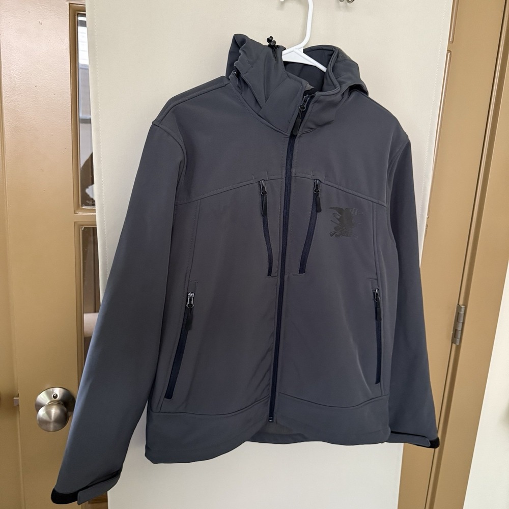 NRA Men's Medium Grey Softshell Hooded Eagle Emblem Jacket Coat Rain Snow Winter